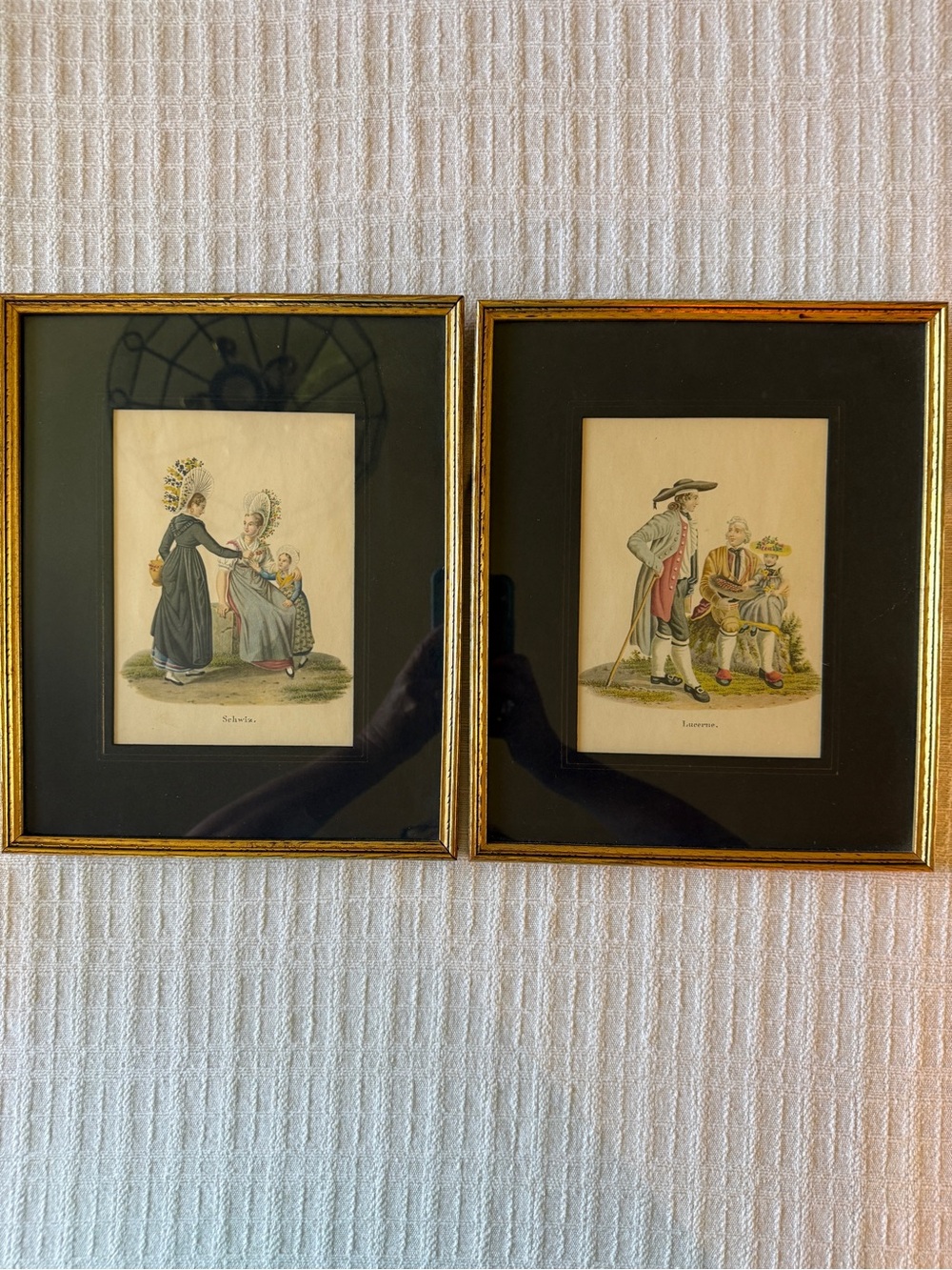 Set of 2 Vintage Framed Figurative Prints in Gold Frames
